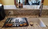 Alaskan Malamute Spooky Halloween Dish Drying Mat Absorbent Dish Drying Mat Pad for Kitchen Counter Dish Drainer Mat for Countertop, 14 x 21"